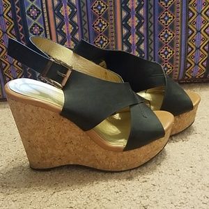 Cork wedge